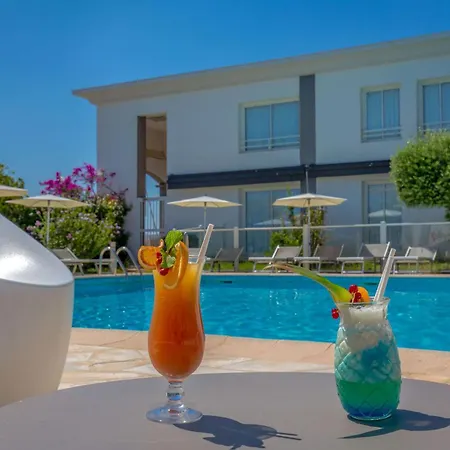 Western La Marina Otel 4*
