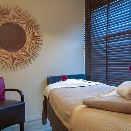 Western La Marina 4*