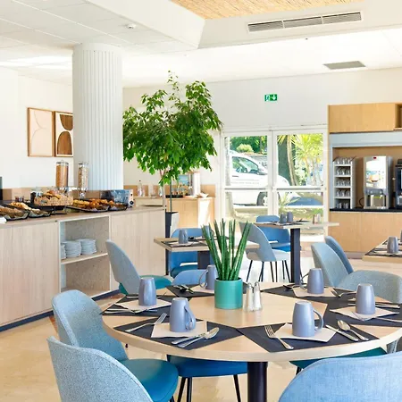 Western La Marina 4*