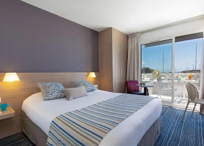 Western La Marina فندق